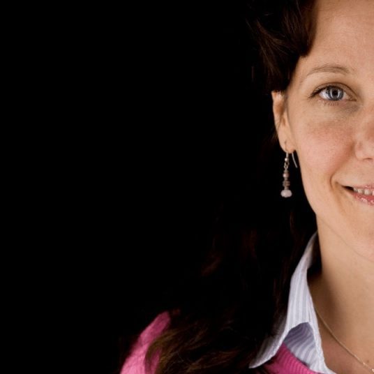 Kim I. - professional Swedish voice over talent at Voice Crafters