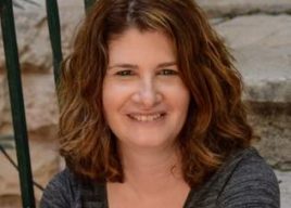 English (American) Voice Actor Rebecca E.
