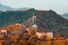 Chinese-Mandarin-over-language-great-wall-of-china