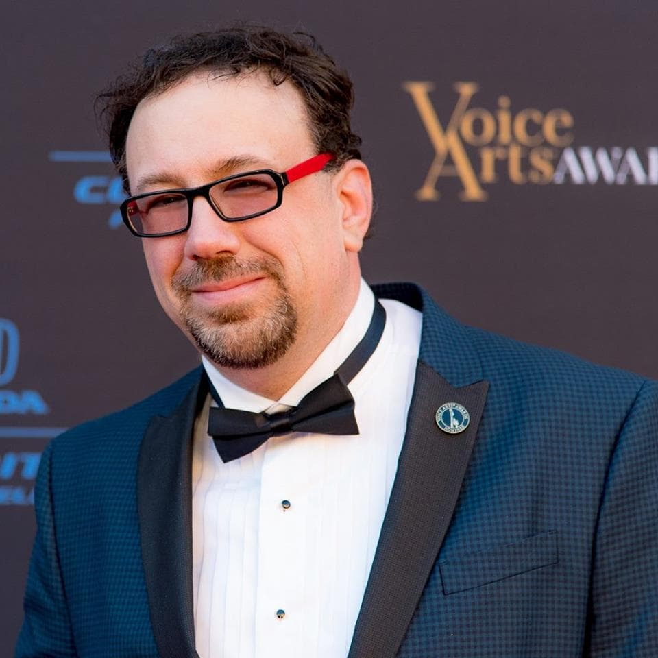 Serviços de dublagem de Cam