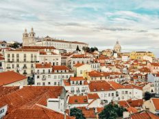portuguese voice over - alfama portugal