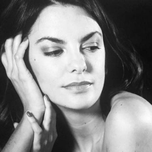 Silvina G. - professional Spanish (Argentinian) voice over talent at Voice Crafters