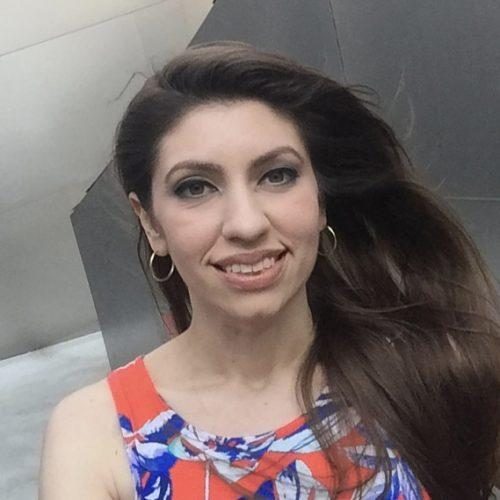 Lyndsay H. - professional English (American) voice over talent at Voice Crafters