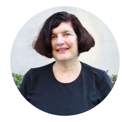 Nancy K. - professional English (American) voice over talent at Voice Crafters