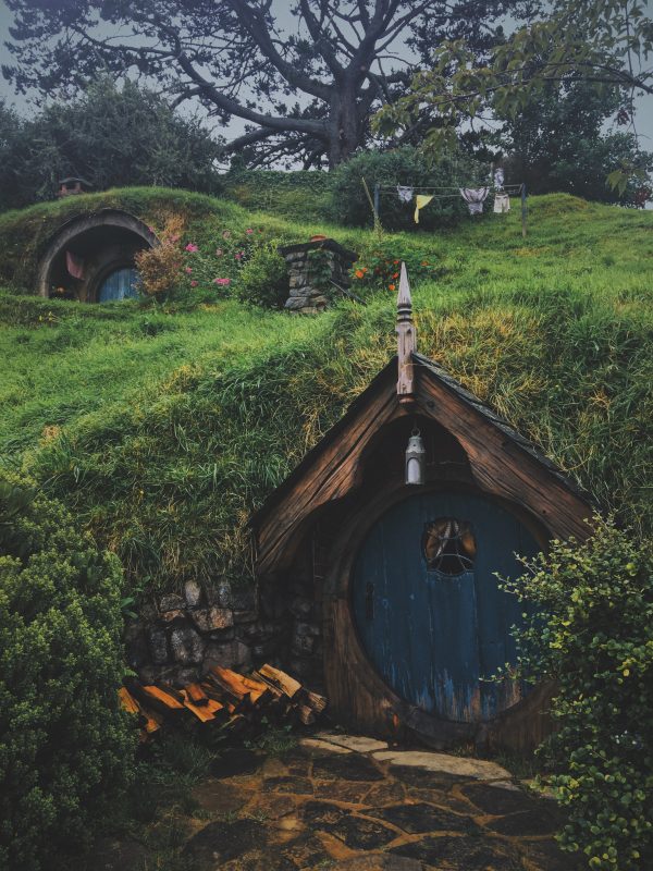 New Zealand English Voice Actors Hobbit House 600x800