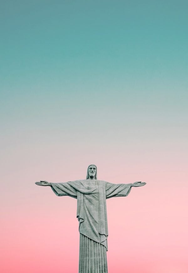 Brazilian Portuguese voice actors - Christ the redeemer