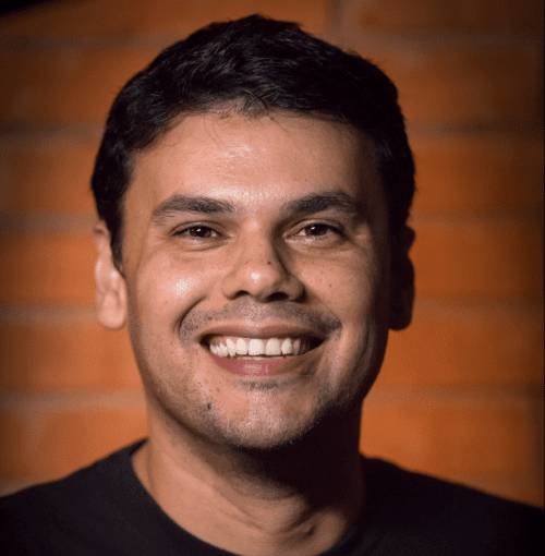 Juan M. - professional Spanish (Latin American) voice actor at Voice Crafters