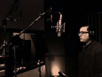 5 Questions to Ask a Voice Actor Before Recording - voice actor in studio