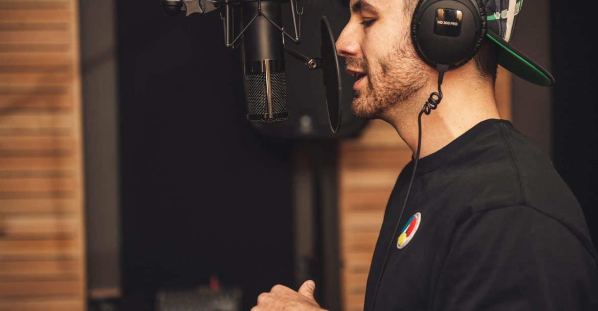 Finding the Best Commercial Voice Over for Your Next Ad - voice actor recording
