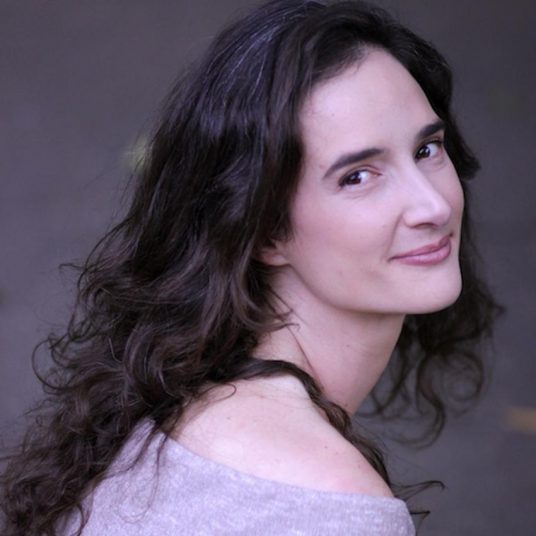 Portuguese (Brazilian) Voice Actor Carolina L.