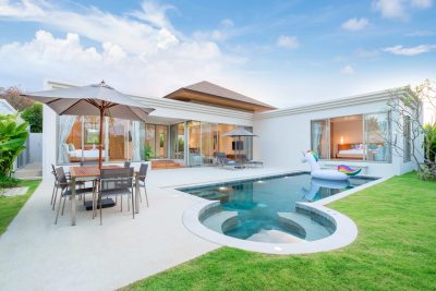 Real Estate Voice Overs — All You Need to Know — Home with Pool