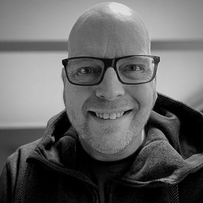 English (Canadian) Voice Actor Tom P.