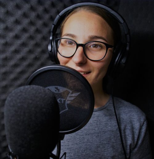 Alexandra M. - professional Romanian voice actor at Voice Crafters