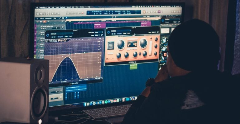 The Best Voice Over Software for 2022 -Sound engineer working on his DAW