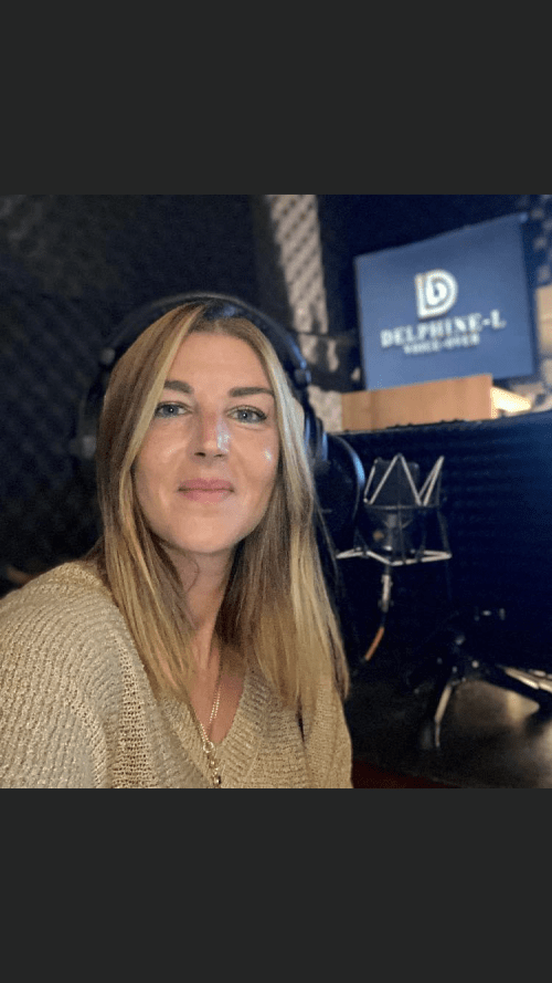 French Voice Actor Delphine L.