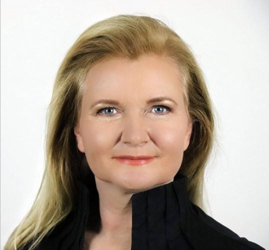 Eva S. - professional German (Austrian) voice actor at Voice Crafters