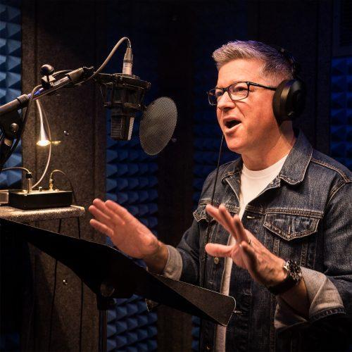 English (American) Voice Actor Mike T.