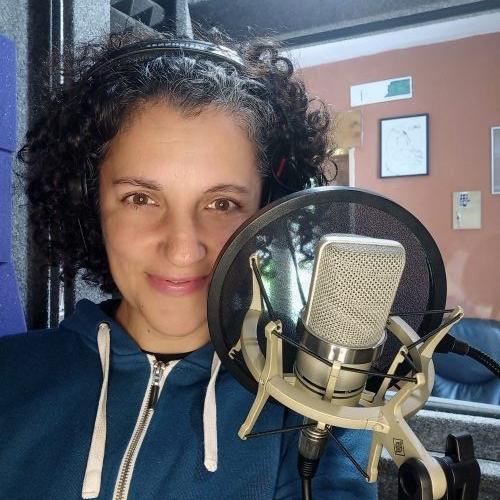 Aurora D. - professional Spanish voice actor at Voice Crafters