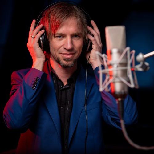 German Voice Actor Peter L.