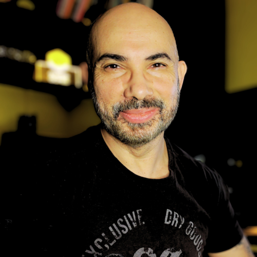 Claudir G. - professional Portuguese (Brazilian) voice actor at Voice Crafters