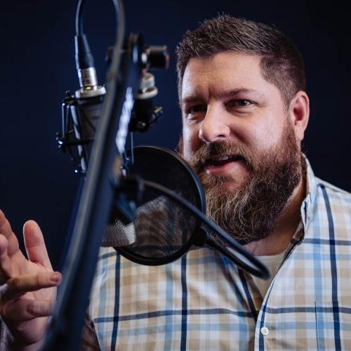 Mike C. - professional English (American) voice actor at Voice Crafters
