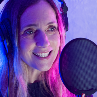 Susie C. - professional English (British) voice actor at Voice Crafters