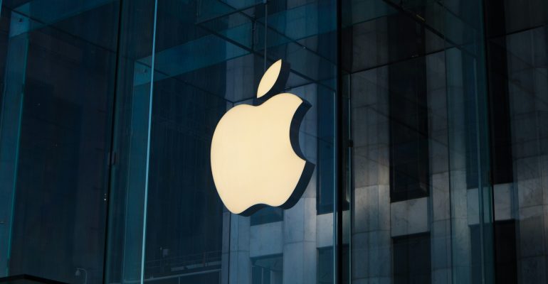 The Perfect Voice Over - Lessons from 3 Iconic Ad Campaigns - Apple Store Logo