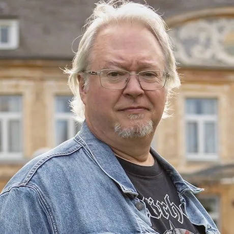 English (American) Voice Actor Ken F.