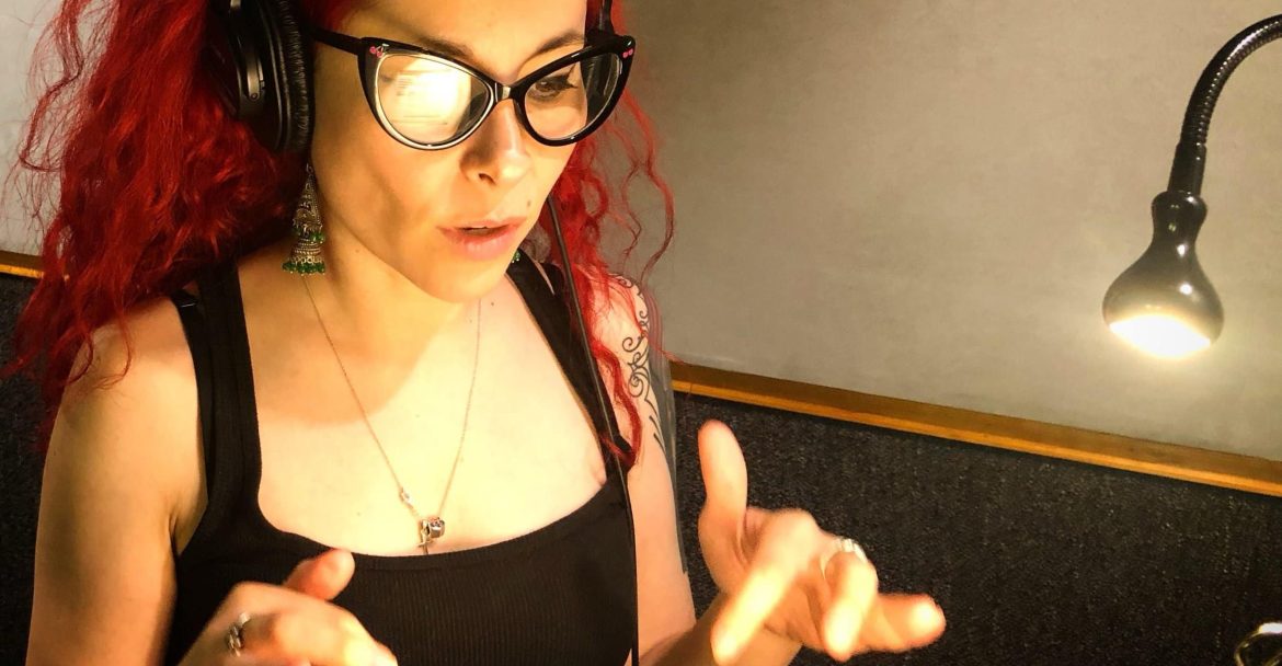 Voice Over Auditions - Spanish Voice Actor Jhoana N