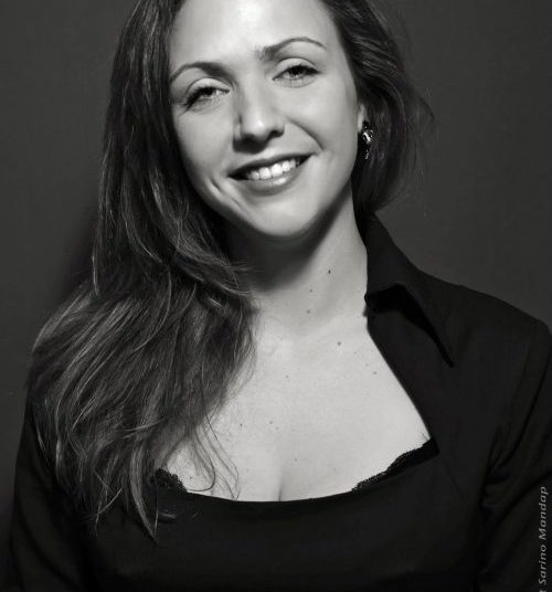 Flemish Voice Actor Sara D.