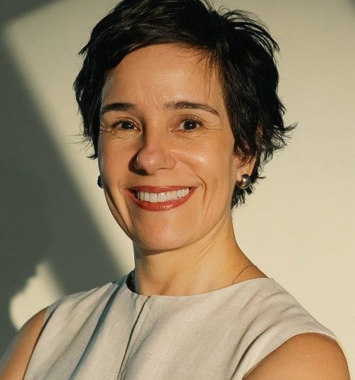 Portuguese (Brazilian) Voice Actor Vera B.