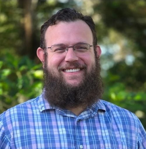 English (American) Voice Actor Jonathan B.