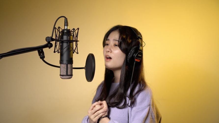 Chinese (Mandarin) Voice Actor Cindy H.