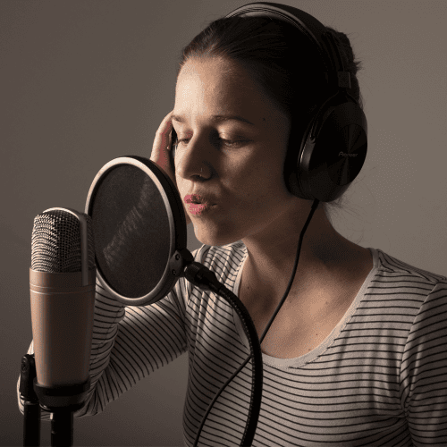English (Canadian) Voice Actor Tanya V.